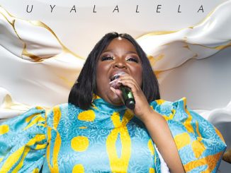 Nozipho Phiri – Uyalalela (Live)