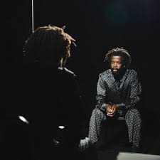 Mandisi Dyantyis – Siyabizwa