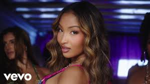 Shenseea – BOSS UP
